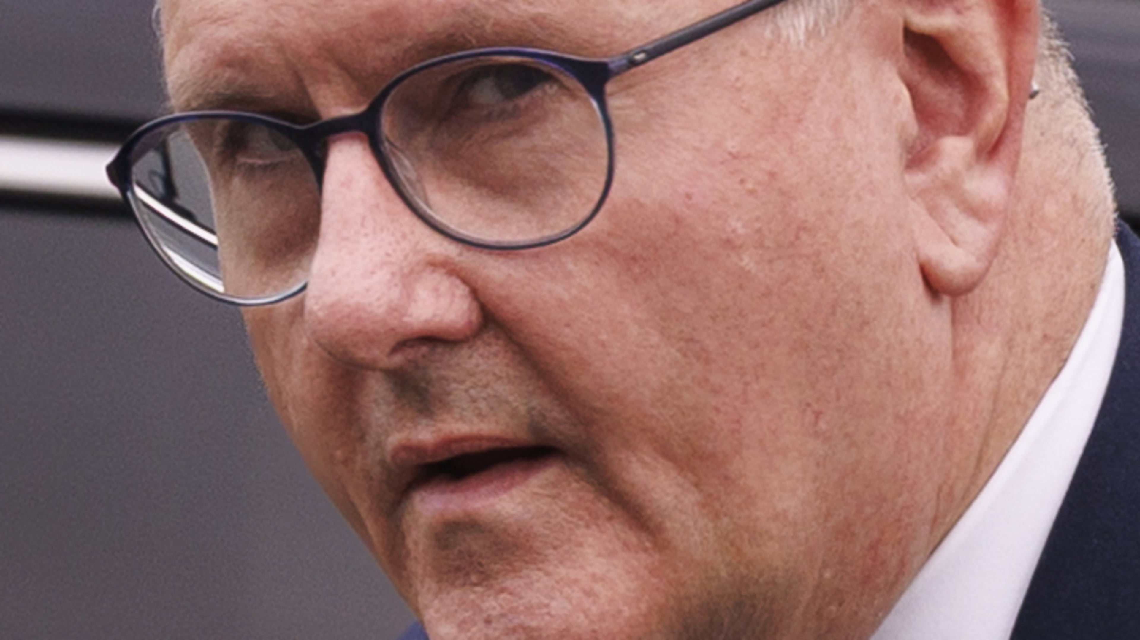 Jeffrey Donaldson to be questioned behind bars by Met Police over Westminster sex assault claim
